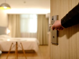How To Pick The Perfect Hotel For Monsoon Travel: A Practical Guide How To Pick The Perfect Hotel For Monsoon Travel: A Practical Guide