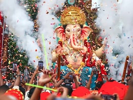 "प्रत्येक हिंदूंनी हातात शस्त्र असलेले गणपतीची मूर्तीच घ्यावी"; भाजपचा नवा नारा काय आहे? "प्रत्येक हिंदूंनी हातात शस्त्र असलेले गणपतीची मूर्तीच घ्यावी"; भाजपचा नवा नारा काय आहे?