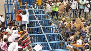 Chaos At RG Kar Protest: Victim's Parents Injured In Cop Action, Hospitalised