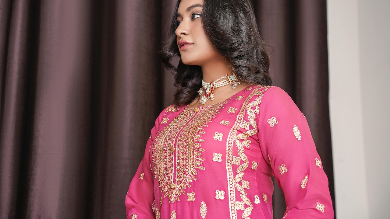 10 essential tips that can help you choose the best kurta set online