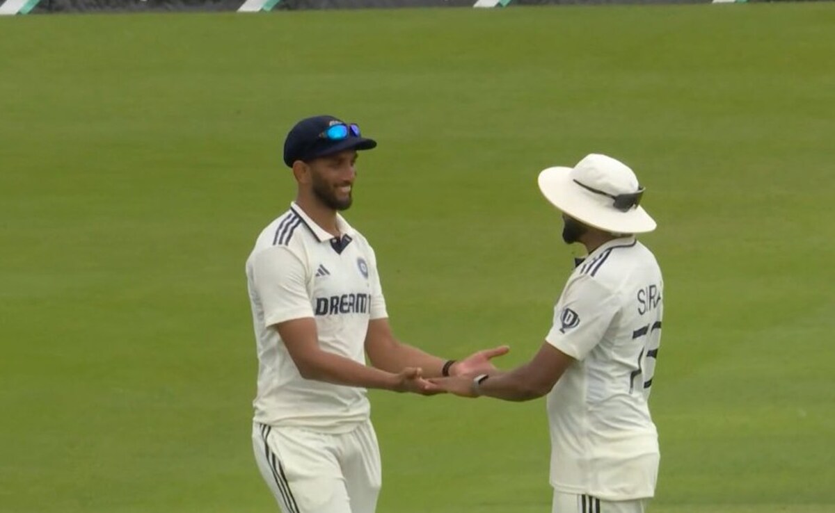 Mohammed Siraj Apologises To Prasidh Krishna After Dropping Harry Brooks Crucial Catch