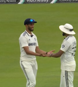 Mohammed Siraj Apologises To Prasidh Krishna After Dropping Harry Brooks Crucial Catch