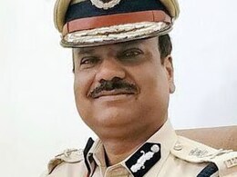 MP पुलिस का ये अभियान ‘वर्ल्ड बुक ऑफ रिकॉर्ड्स' में दर्ज, ब्रिटेन की संसद में DGP को मिलेगा सम्मान MP पुलिस का ये अभियान ‘वर्ल्ड बुक ऑफ रिकॉर्ड्स' में दर्ज, ब्रिटेन की संसद में DGP को मिलेगा सम्मान