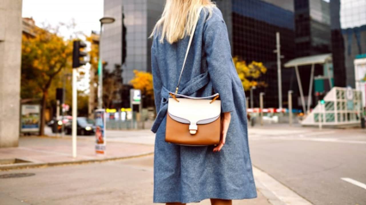 Pick The Right Sling Bag For Your Casual Outings Under Budget On Flipkart