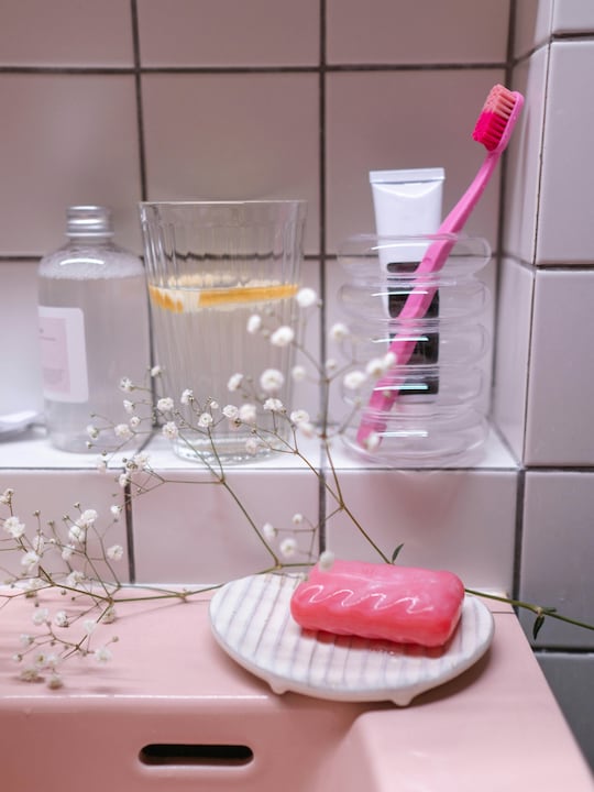 7 Must Have Bathroom Makeover Items 