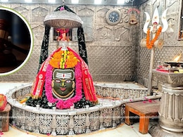 महाकाल मंदिर के गर्भगृह में प्रवेश का मामला: याचिकाकर्ता ने पूछा नेताओं-रसूखदारों को प्रवेश क्यों? प्रशासन का दावा- सभी श्रधालुओं का एंट्री संभव नहीं महाकाल मंदिर के गर्भगृह में प्रवेश का मामला: याचिकाकर्ता ने पूछा नेताओं-रसूखदारों को प्रवेश क्यों? प्रशासन का दावा- सभी श्रधालुओं का एंट्री संभव नहीं