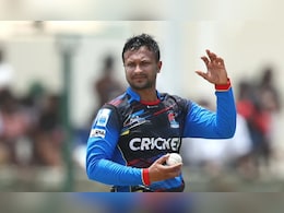 टी20 क्रिकेट में सबसे अधिक विकेट लेने वाले टॉप-10 गेंदबाज, शाकिब 500 के क्लब में हुए शामिल टी20 क्रिकेट में सबसे अधिक विकेट लेने वाले टॉप-10 गेंदबाज, शाकिब 500 के क्लब में हुए शामिल