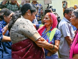 Live Updates: Delhi Chief Minister Rekha Gupta Attacked, Rajkot Man Arrested