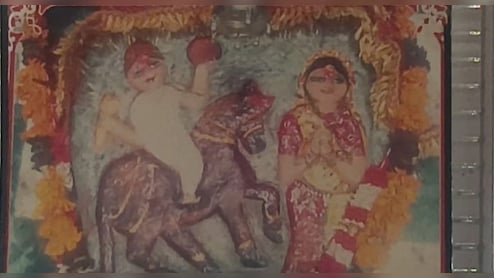 चोर-डाकुओं के आते ही मूर्त‍ि से आने लगती थी आवाज! हर बार डरकर भाग जाते थे बदमाश