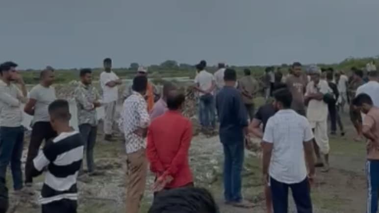 Udaipur: डबोक में खनन के गड्ढे में डूबे चार बच्चों की दर्दनाक मौत, बकरियां चराने जंगल में गए थे 