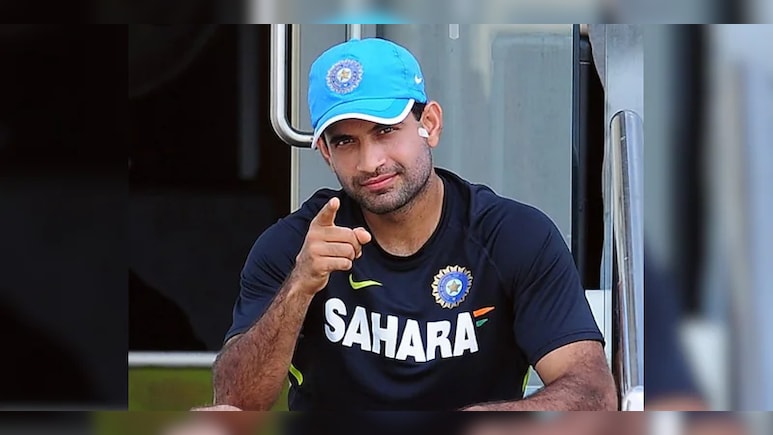 Karachi Test Hat Trick: दुनिया का इकलौता गेंदबाज जिन्होंने टेस्ट के पहले ही ओवर में ली हैट्रिक, बना दिया था वर्ल्ड रिकॉर्ड