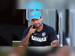Karachi Test Hat Trick: दुनिया का इकलौता गेंदबाज जिन्होंने टेस्ट के पहले ही ओवर में ली हैट्रिक, बना दिया था वर्ल्ड रिकॉर्ड Karachi Test Hat Trick: दुनिया का इकलौता गेंदबाज जिन्होंने टेस्ट के पहले ही ओवर में ली हैट्रिक, बना दिया था वर्ल्ड रिकॉर्ड