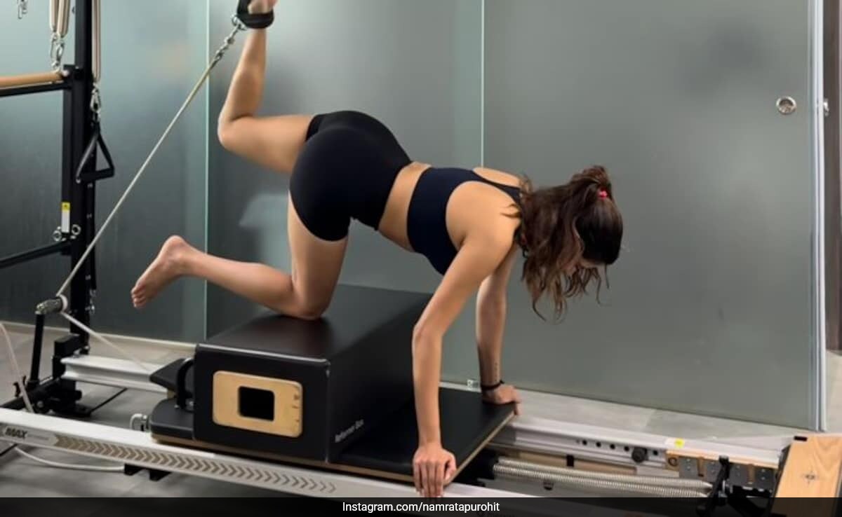 Janhvi Kapoor's Pilates Workout Before Song 'Bheegi Saree'