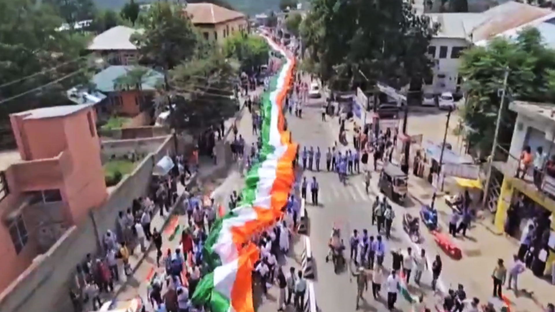 J&K LG Launches Tiranga Yatra; Omar Abdullah Pays Tribute To Martyrs