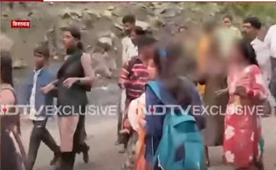 जम्मू कश्मीर के किश्तवाड़ में बादल फटा, 10 के मरने की आशंका: सूत्र
