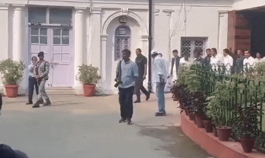 राहुल गांधी के दिल के करीब है Pidi, जानें इस खास कनेक्शन की कहानी राहुल गांधी के दिल के करीब है Pidi, जानें इस खास कनेक्शन की कहानी