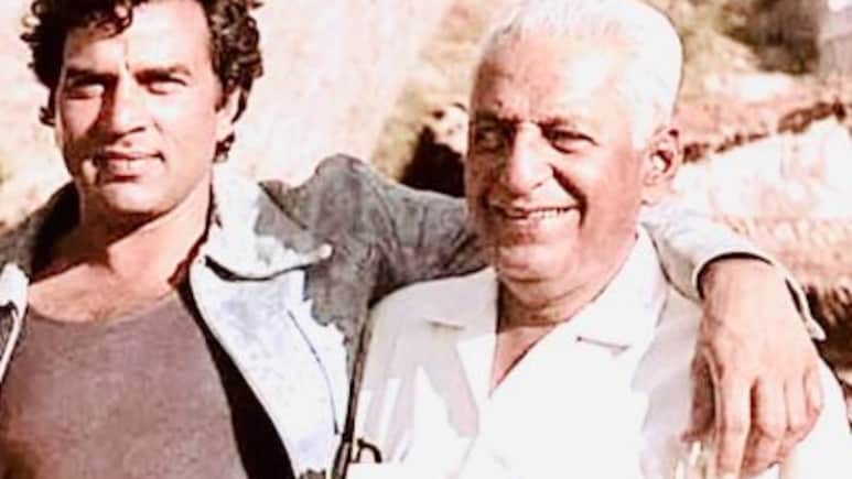 50 Years Of <i>Sholay</i>: Dharmendra Remembers Late Cinematographer Dwarka Divecha. See Pic 50 Years Of <i>Sholay</i>: Dharmendra Remembers Late Cinematographer Dwarka Divecha. See Pic