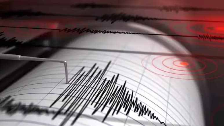 Pakistan Earthquake: 5.1 तीव्रता के भूकंप से दहला पाकिस्तान, 24 घंटे में आया दूसरा झटका Pakistan Earthquake: 5.1 तीव्रता के भूकंप से दहला पाकिस्तान, 24 घंटे में आया दूसरा झटका