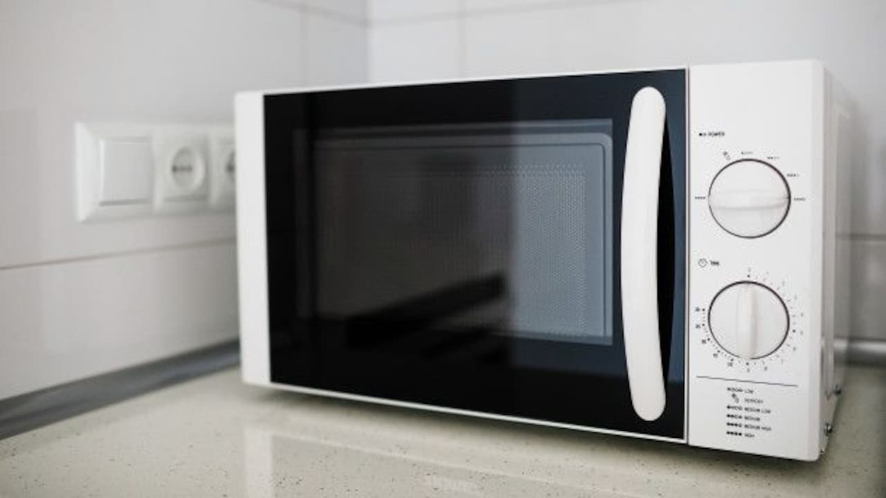Get Top Microwave Ovens Under ₹7500 During The Flipkart Freedom Sale 
