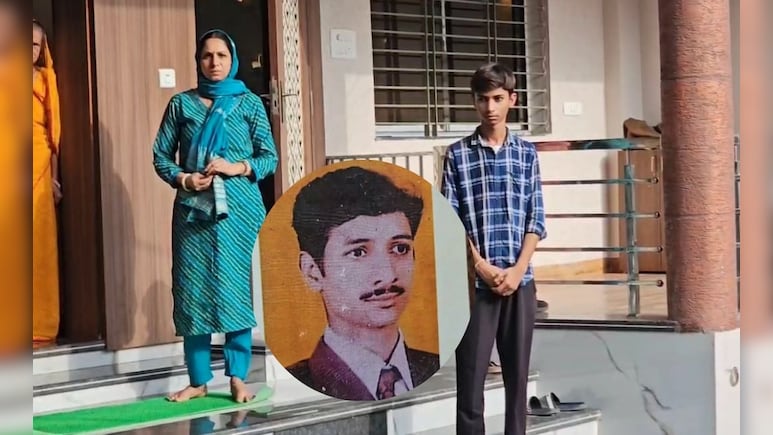 Malegaon Blast: क्या जानते हैं आप ये कहानी... दिलीप को 2008 में उठाकर लेके गई ATS; आजतक कुछ पता नहीं Malegaon Blast: क्या जानते हैं आप ये कहानी... दिलीप को 2008 में उठाकर लेके गई ATS; आजतक कुछ पता नहीं