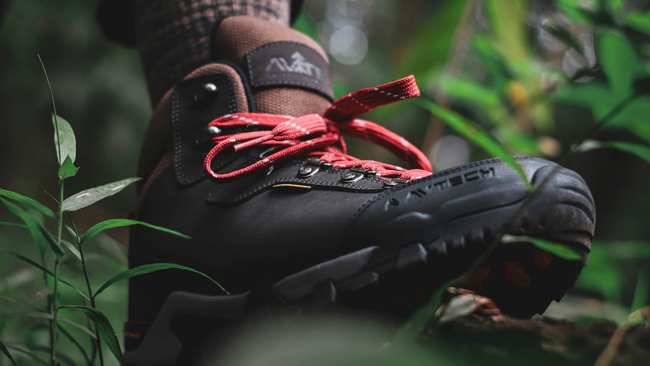 How to Choose the Best Trekking Shoes for Indian Monsoon To Stay Safe And Dry.
