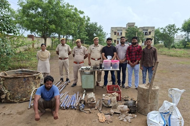 उपकरणों के साथ ड्रग तस्तर उपकरणों के साथ ड्रग तस्तर