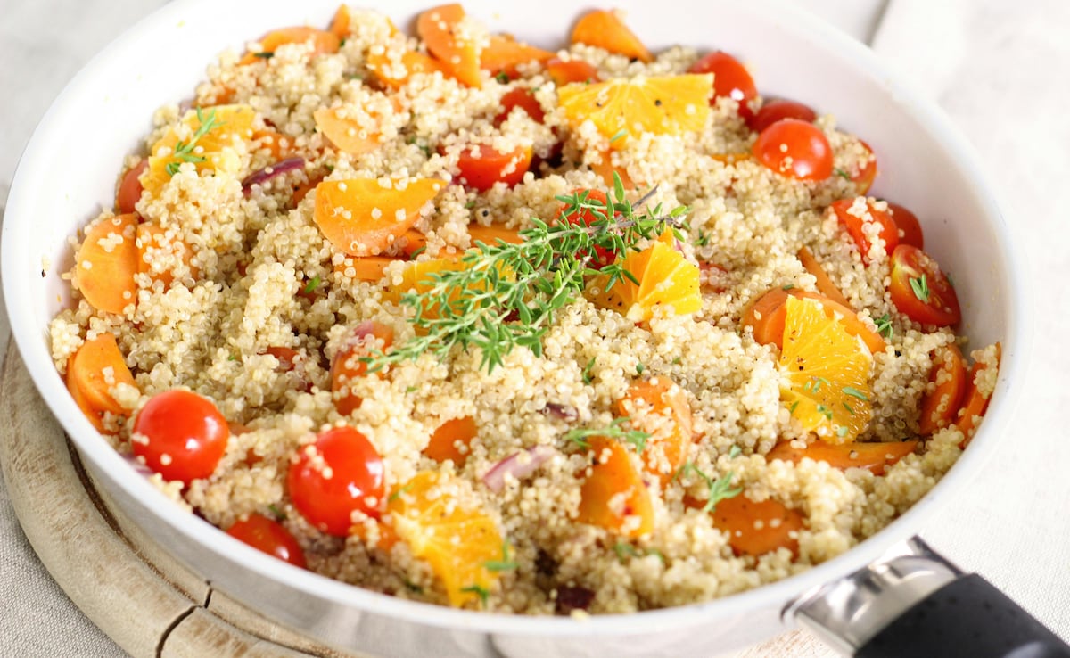 Quinoa या Oats, कौन देगा आपकी डाइट को Healthy Boost? जानिए हेल्थ बेनिफिट्स और पाएं बेस्ट डील्स