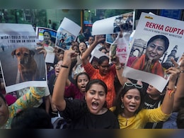 आवारा कुत्तों के मामले में दिल्ली पुलिस का एक्शन, डॉग लवर्स पर दर्ज कीं 4 FIR आवारा कुत्तों के मामले में दिल्ली पुलिस का एक्शन, डॉग लवर्स पर दर्ज कीं 4 FIR