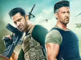 मुश्किलों में आई टाइगर 4 और टाइगर vs पठान, ऋतिक रोशन की वॉर 2 बनी सबसे बड़ी वजह मुश्किलों में आई टाइगर 4 और टाइगर vs पठान, ऋतिक रोशन की वॉर 2 बनी सबसे बड़ी वजह