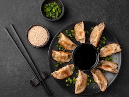 Craving Momos? Make Chicken Schezwan Momos In Just 20 Mins For A Quick Evening Snack