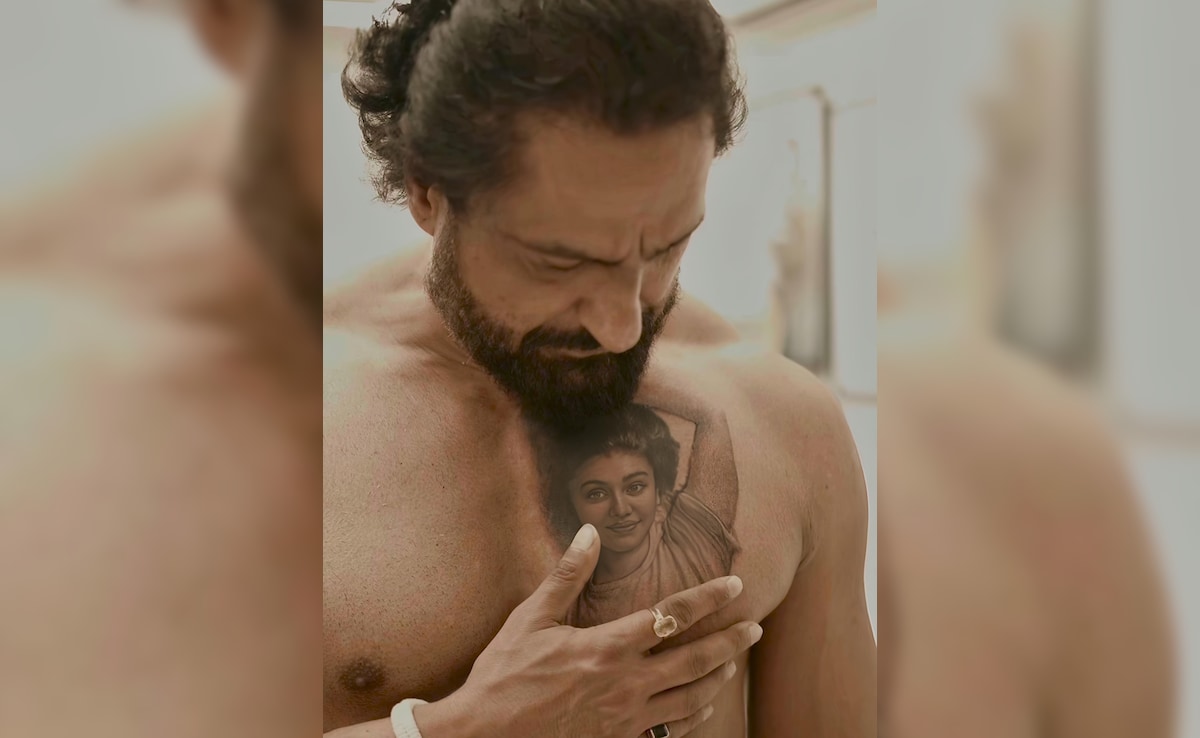 Parag Tyagi Gets Wife Shefali Jariwala's Face Tattooed On His Chest: "My Gift To Pari On Our 15th Anniversary"