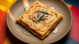 5 Easy Tips To Make Kolkata-Style Mughlai Paratha At Home