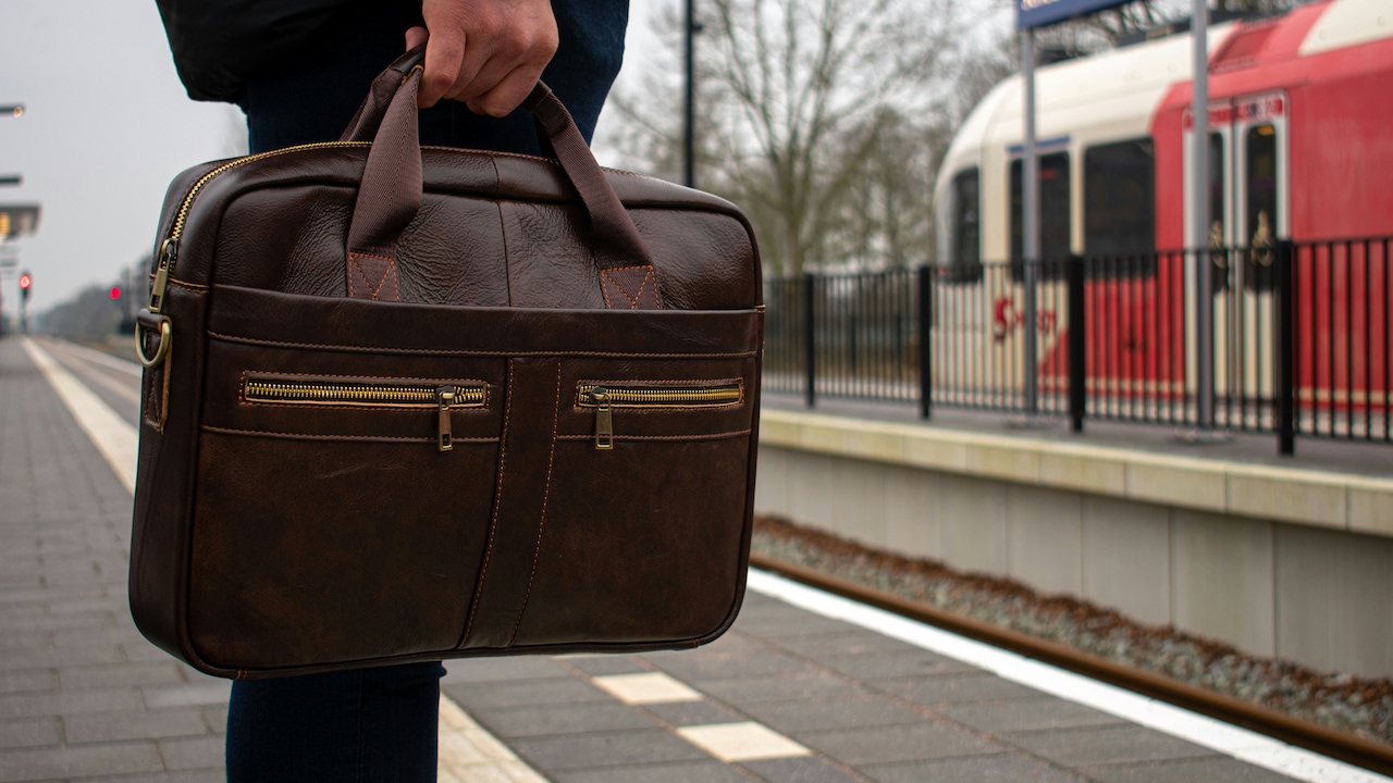The 10 Best Tips For Finding A Laptop Bag That Is Both Slim And Functional.