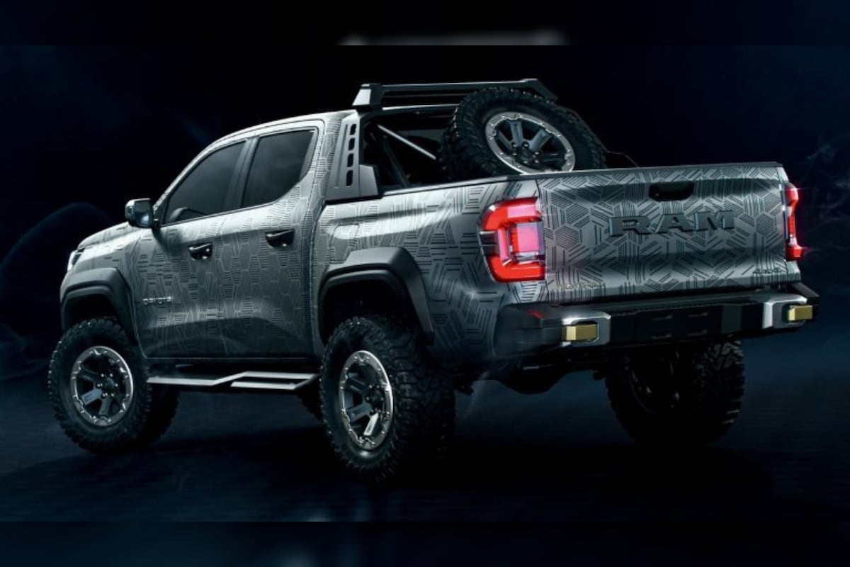 2026 Ram Dakota Nightfall Concept Rear 2026 Ram Dakota Nightfall Concept Rear