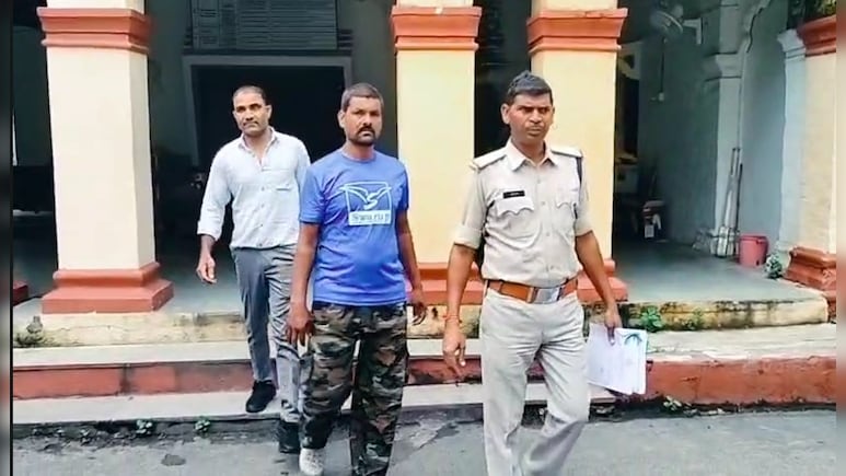 Ujjain News: पिता पर डाला पेट्रोल और लगा दी आग, जिंदा जलाने के प्रयास में पुत्र गया जेल