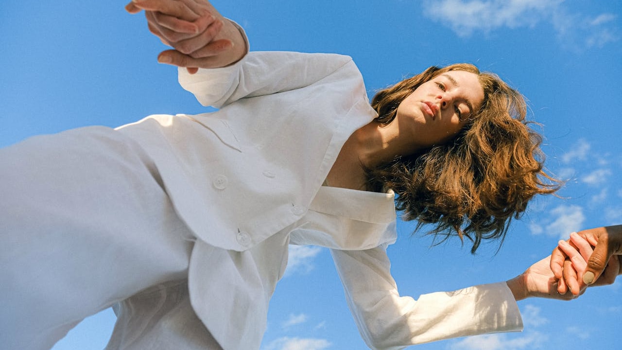 Read 10 easy tips to learn how to style Korean baggy pants for women