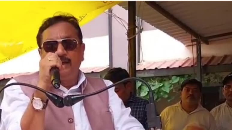 कर्नल सोफिया पर विवादित बयान देने वाले मंत्री ने शायराना अंदाज में बयां किया दर्द-ए-दिल , बोले- तुमने कभी ...' कर्नल सोफिया पर विवादित बयान देने वाले मंत्री ने शायराना अंदाज में बयां किया दर्द-ए-दिल , बोले- तुमने कभी ...'