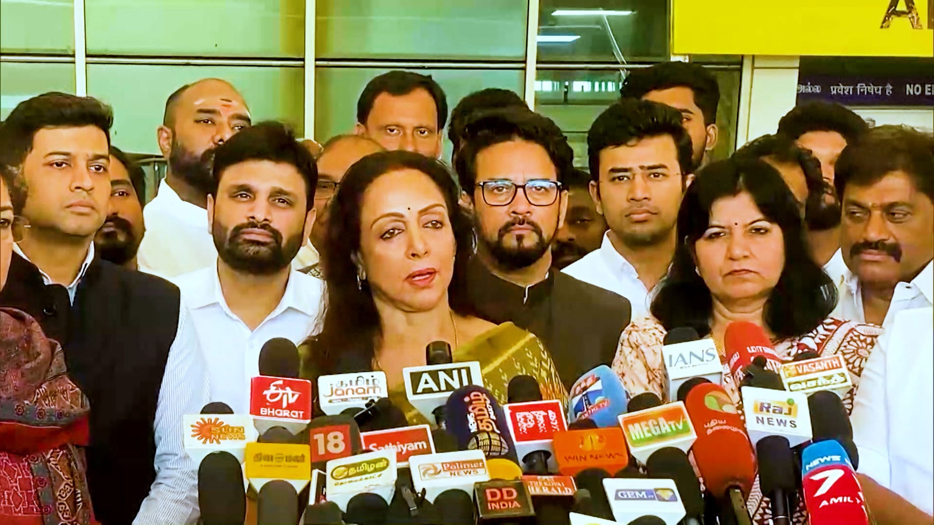 Hema Malini Leads NDA Probe Team To Karur After Stampede Tragedy