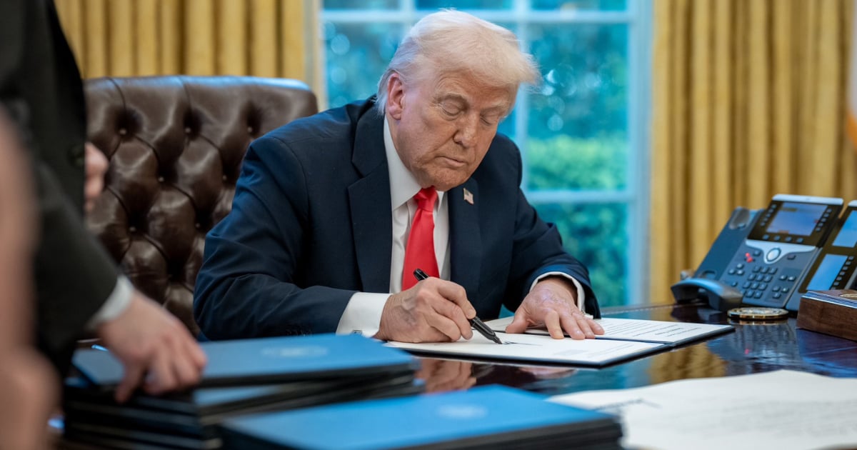 Former Trump Adviser Gary Cohn Explains How Tariffs Are Making Job Searches Harder