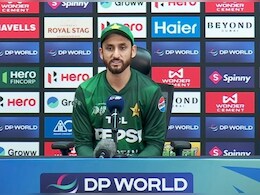 IND vs PAK: सलमान अली आगा को याद आए अब्बू, हैंडशेक विवाद पर आखिरकार तोड़ी चुप्पी IND vs PAK: सलमान अली आगा को याद आए अब्बू, हैंडशेक विवाद पर आखिरकार तोड़ी चुप्पी