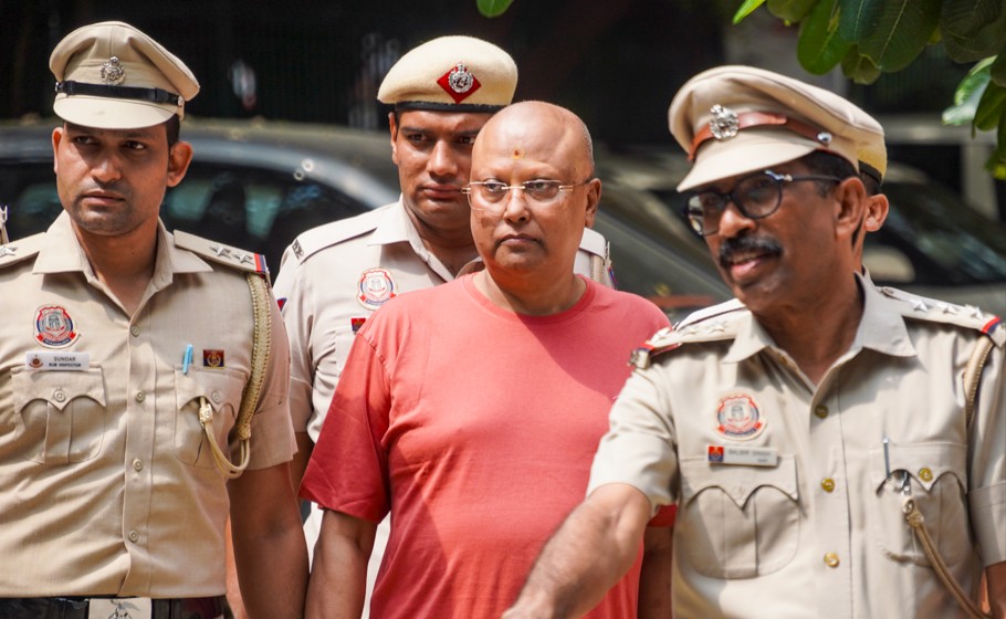 दिल्ली के 'डर्टी बाबा' चैतन्यानंद का चेला हरि सिंह गिरफ्तार, किये कई खुलासे