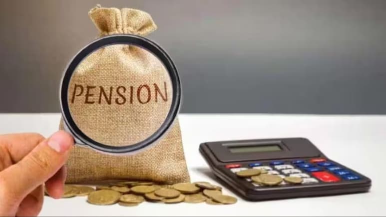 अलर्ट! UPS से NPS में जाने का आखिरी मौका, इस दिन के बाद नहीं बदल पाएंगे पेंशन स्कीम अलर्ट! UPS से NPS में जाने का आखिरी मौका, इस दिन के बाद नहीं बदल पाएंगे पेंशन स्कीम