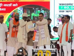 मुख्यमंत्री भजनलाल शर्मा बांसवाड़ा दौरे पर, शहरी सेवा शिविर में लाभार्थियों को बांटे चेक