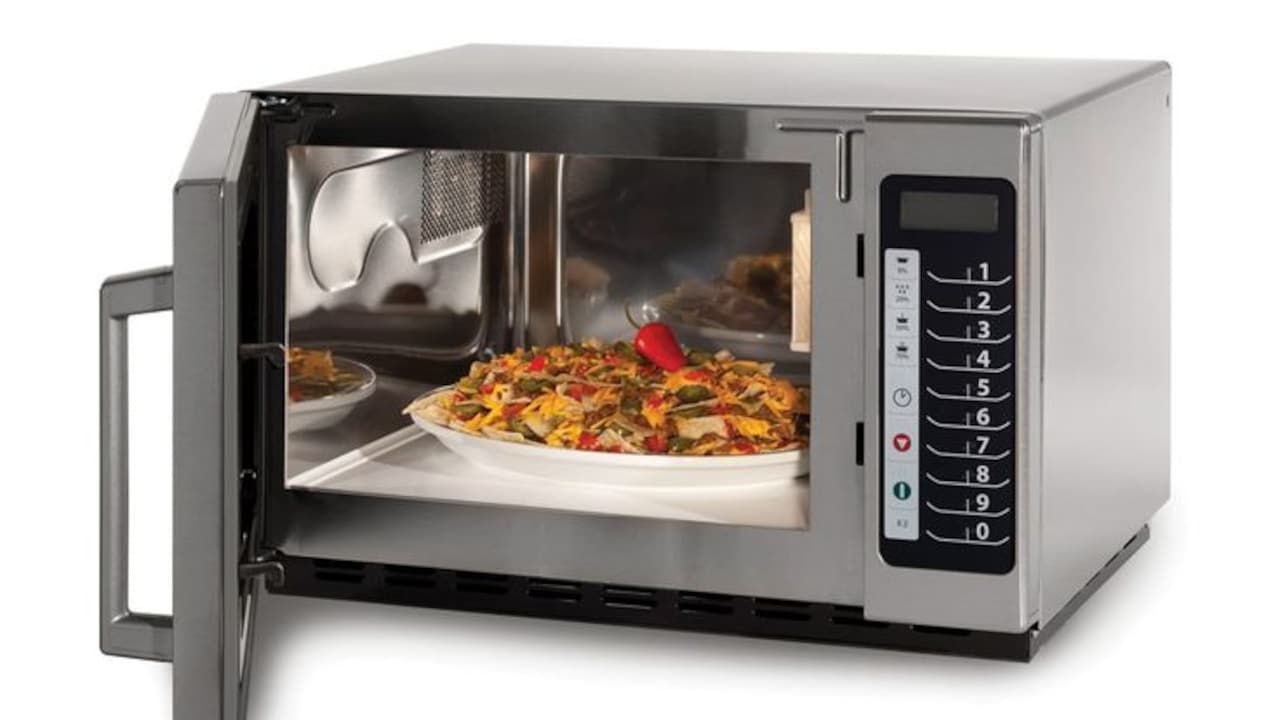 Get to know how can you cook delicious food in a microwave