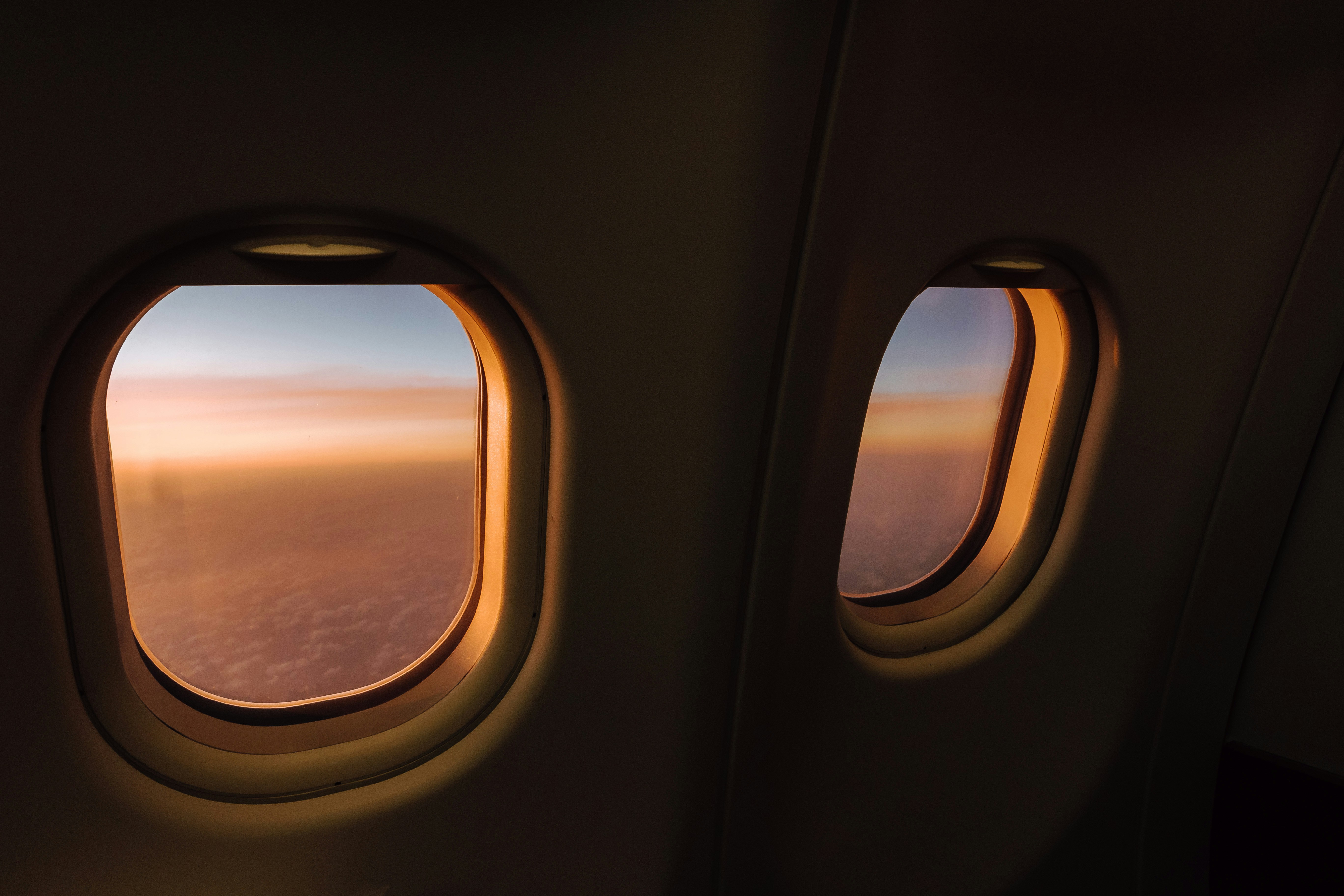 Why Flight Attendants Ask You To Keep Window Shades Open During Landing