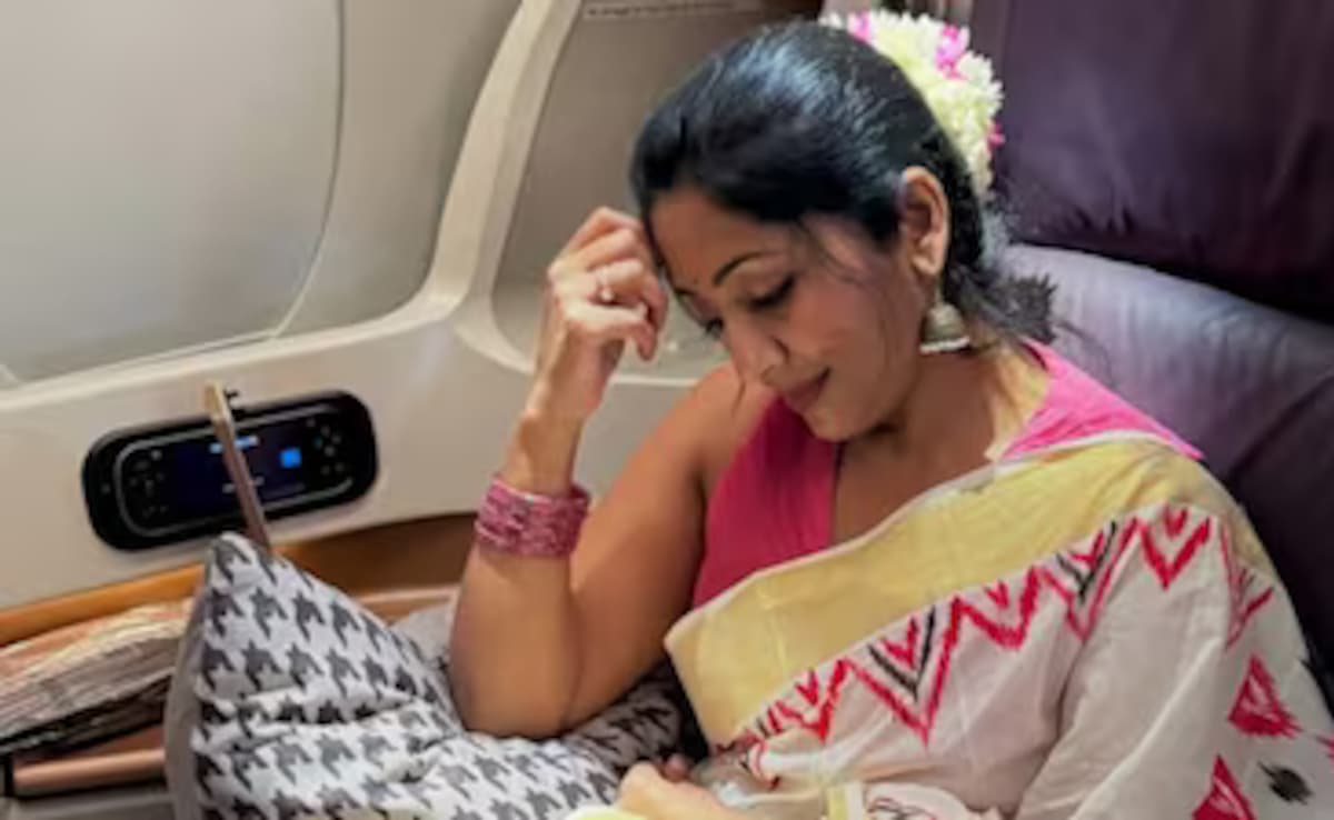 Navya Nair Reacts To Rs 1.14 Lakh Fine At Melbourne Airport For Carrying Jasmine Flowers: "Have Asked Them To Waive It Off"