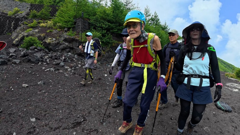 102-Year-Old Kokichi Akuzawa Just Became the Oldest Person to Climb Mount Fuji