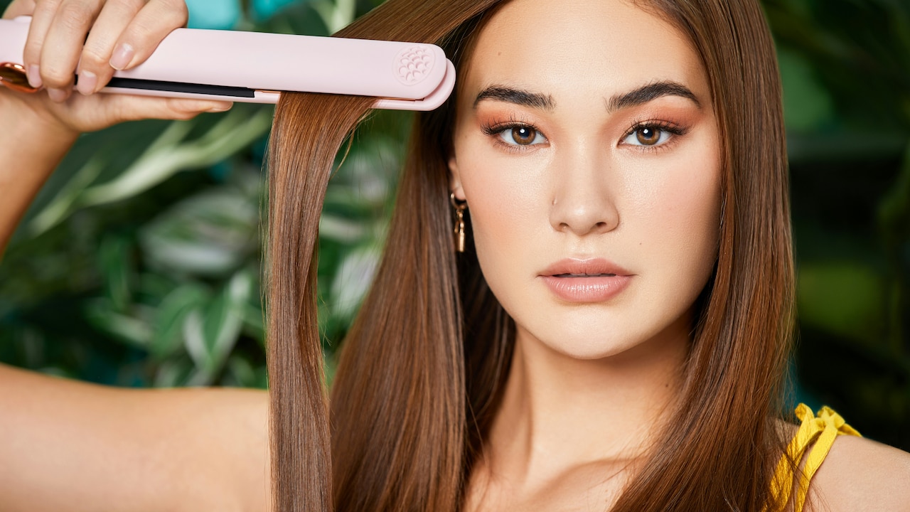 Hair Straightener Hacks: Get Quick DIY Fixes and Salon-Sleek Results