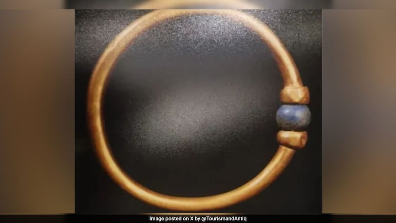 Egypt Says 3,000-Year-Old Gold Bracelet Missing From Museum Egypt Says 3,000-Year-Old Gold Bracelet Missing From Museum