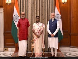 CP Radhakrishnan Takes Oath As 15th Vice President, J Dhankhar Present CP Radhakrishnan Takes Oath As 15th Vice President, J Dhankhar Present